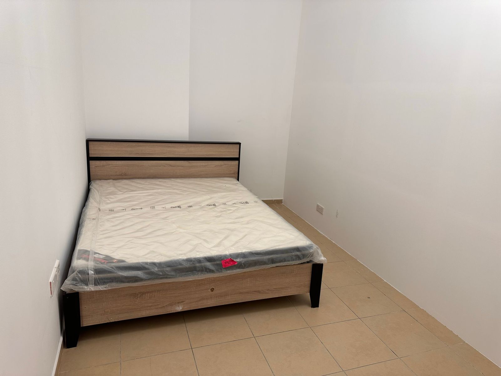 Fully Furnished Partition Available For Rent in JBR Emaratya